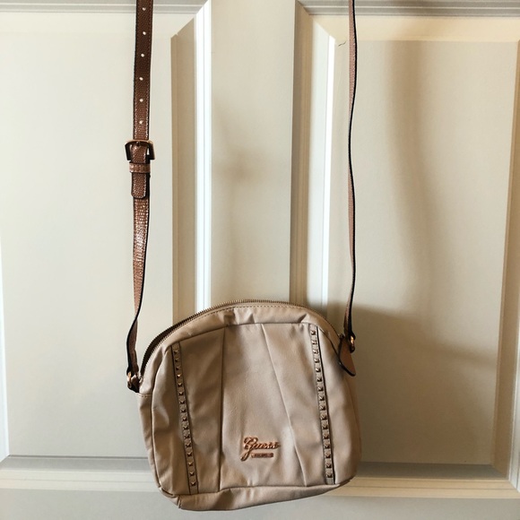 Guess Crossbody - Picture 1 of 2